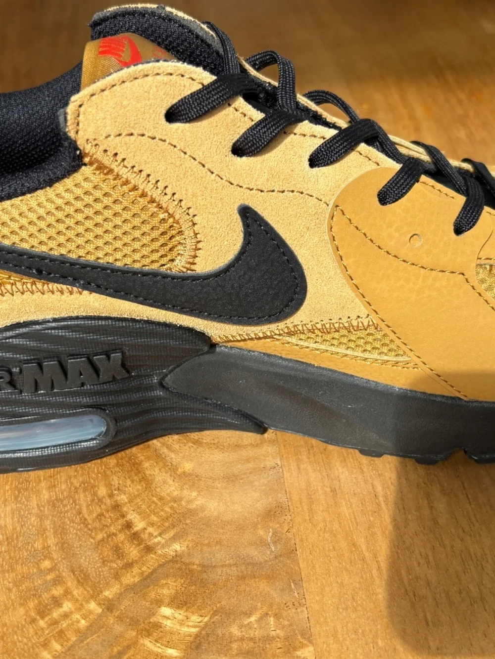 BRAND NEW Nike Air Max Excee Men's Rare Color Wheat Tan / Black Athletic Shoes